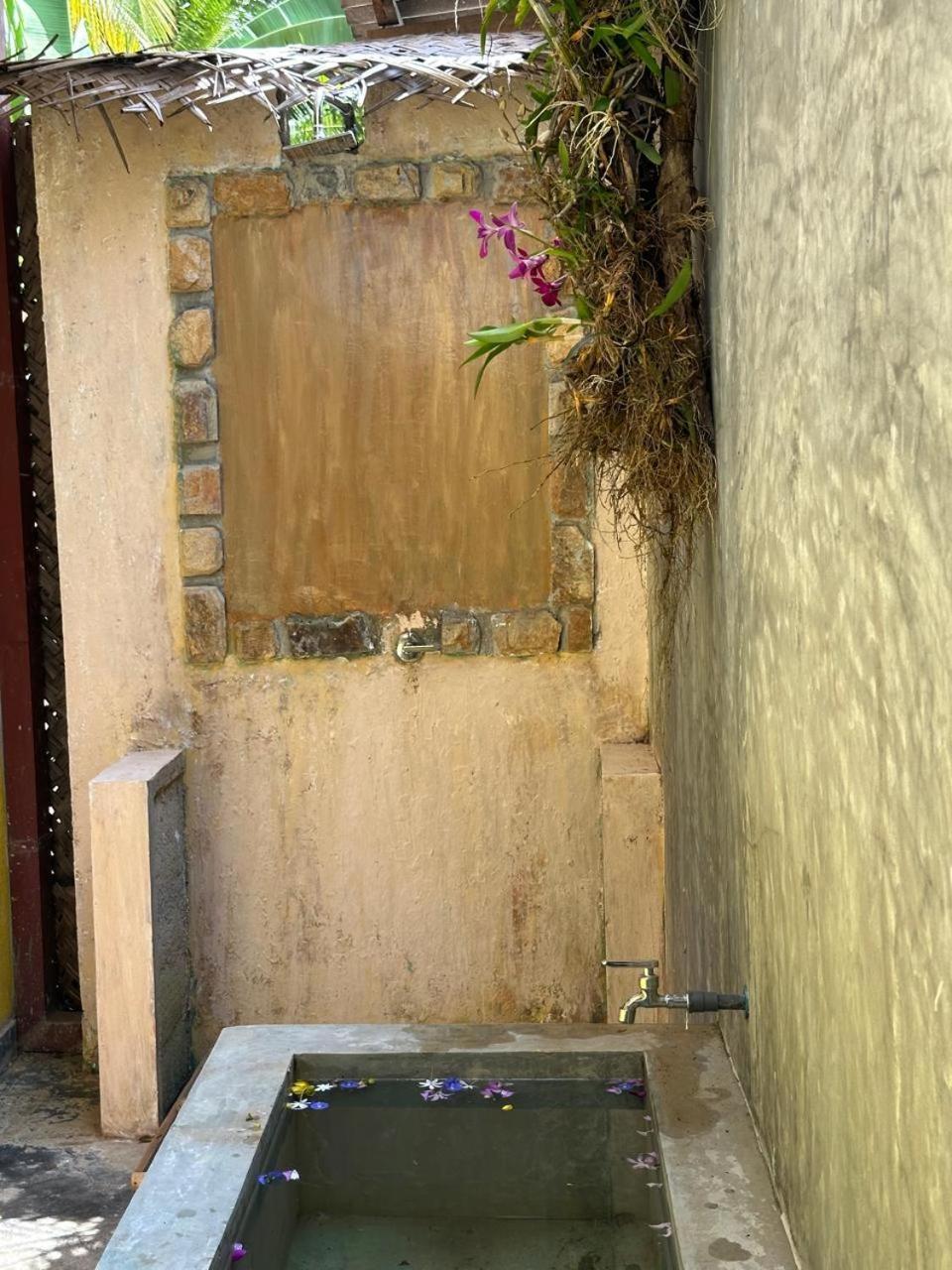 Amour At Turtle Beach Tangalle Exterior photo